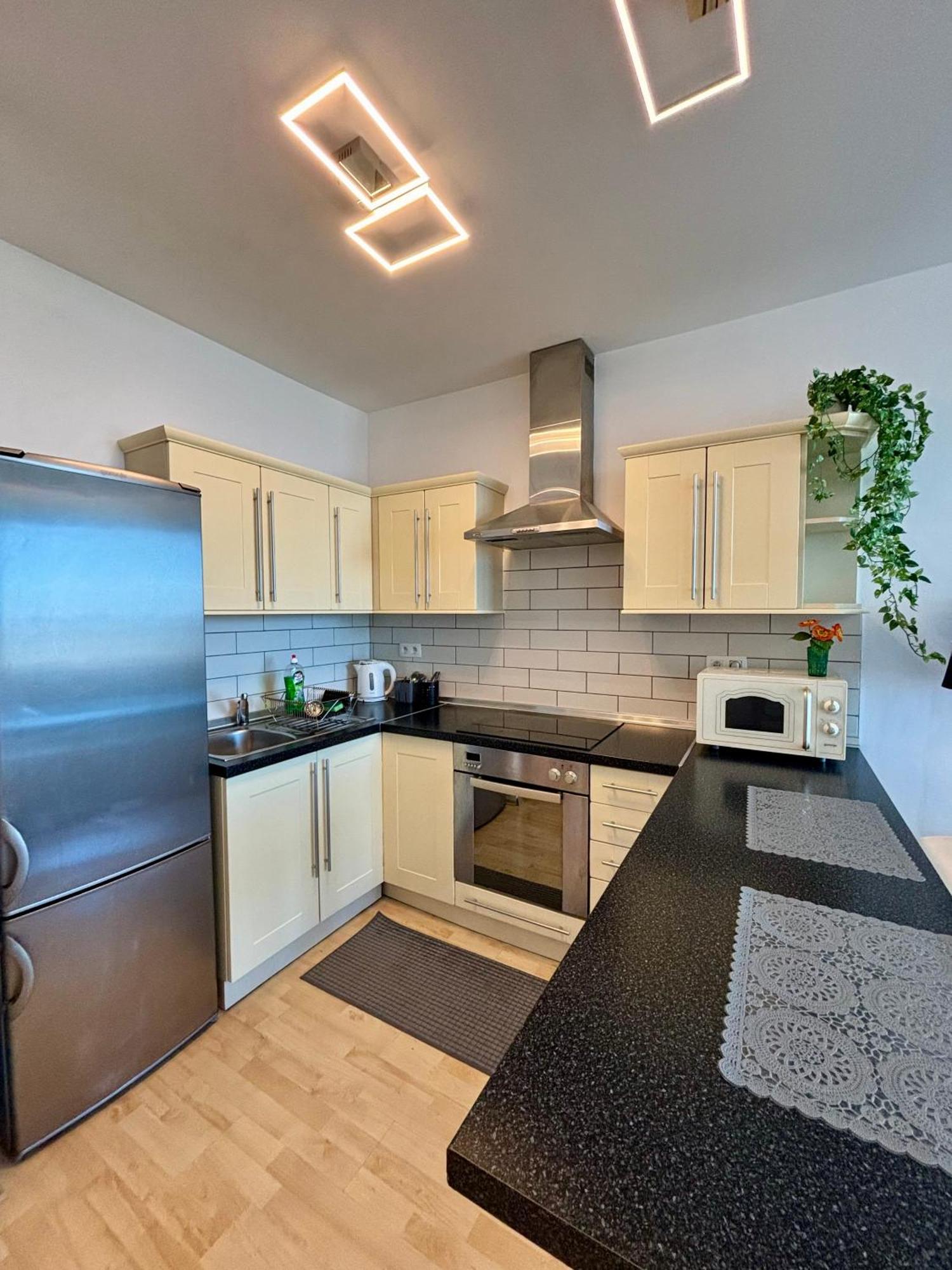 Three Towers With Beautiful View And Parking! Apartment Bratislava Ngoại thất bức ảnh