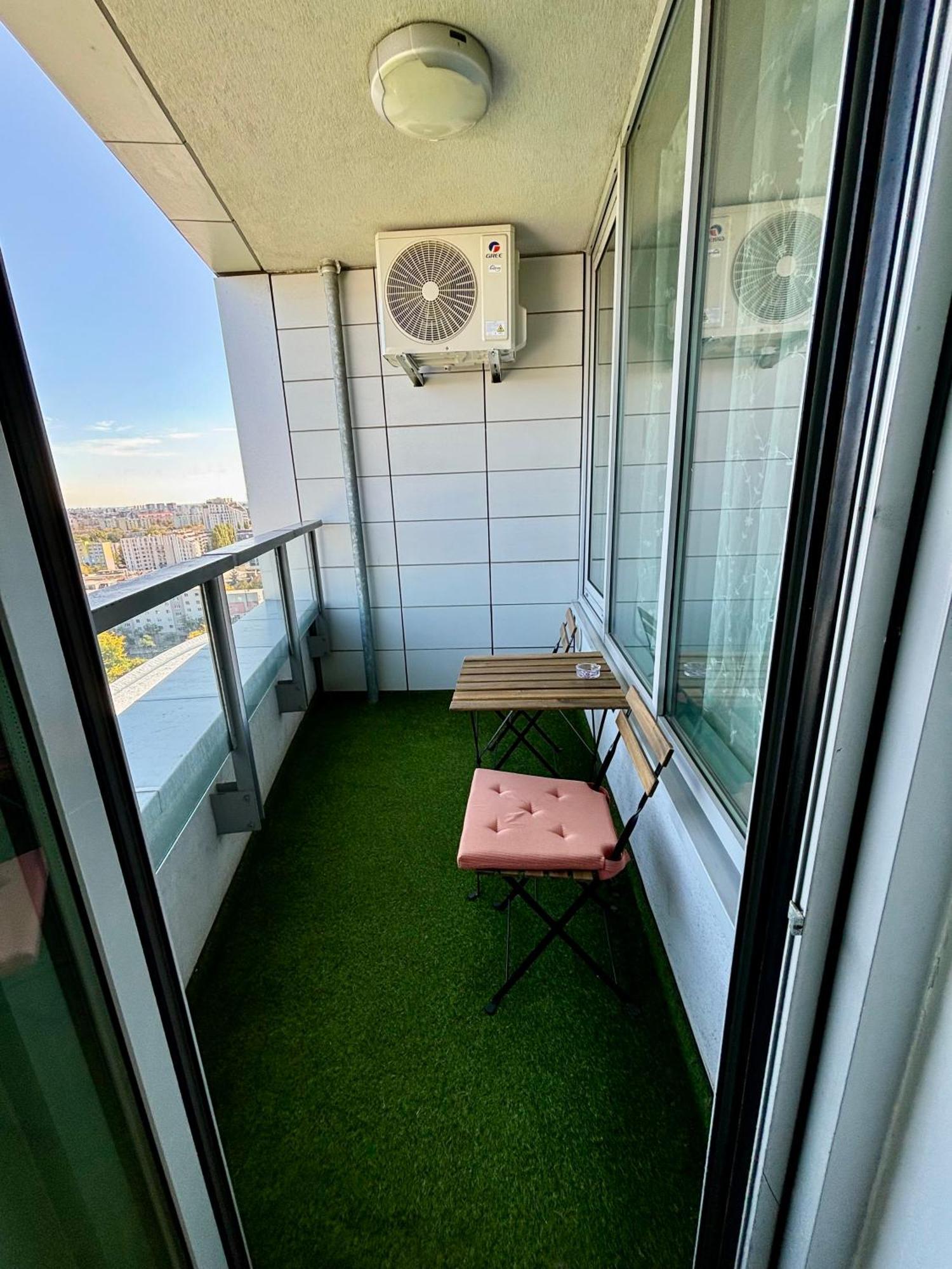 Three Towers With Beautiful View And Parking! Apartment Bratislava Ngoại thất bức ảnh
